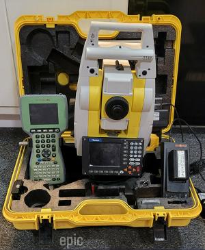 Geomax Zoom 80 R5 A10 Total station