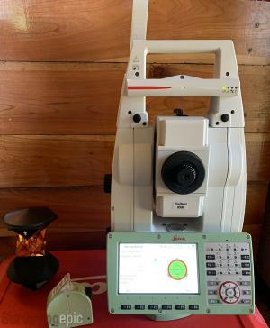 Leica TS16 R500 robotic total station GNSS CS20